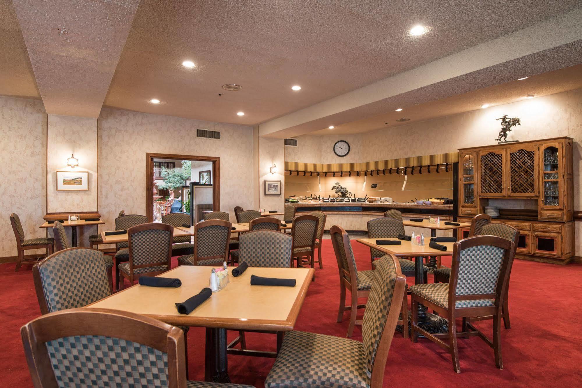 Mcm Elegante Suites Abilene Exterior photo